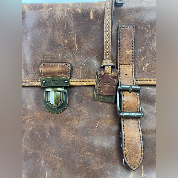 Frye Brown Leather Logan Buckle Top Handle Messenger Bag N270-1 - Picture 6 of 15